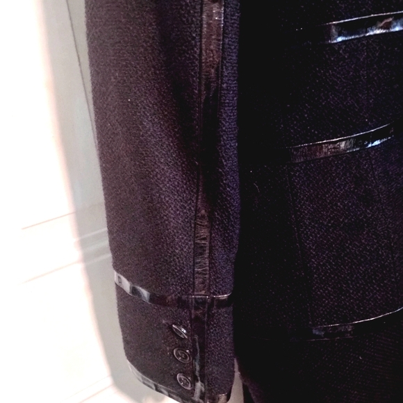 ESCADA 10/12 BLACK BOUCLE WOOL CALFSKIN PATENT LEATHER LOGO NWT SKIRT TALL - Picture 12 of 16